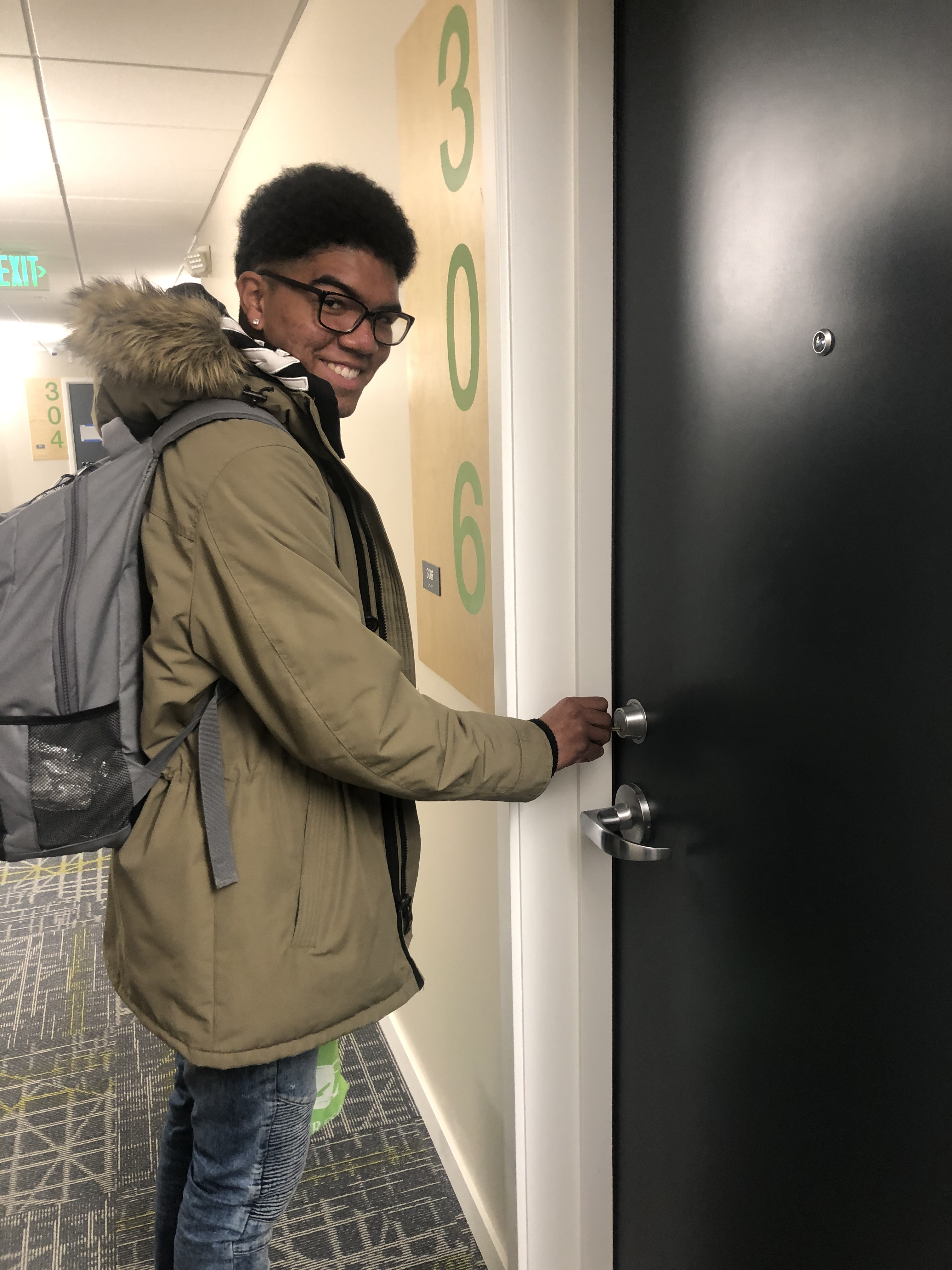 TGTHR participant unlocking new apartment